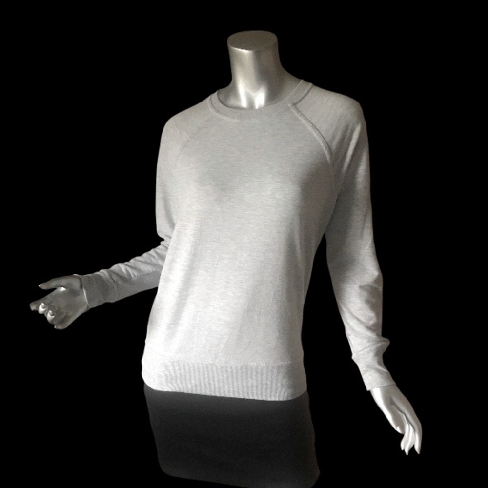 90 Degree By Reflex Women’s Small Medium Gray Crew Neck Pullover Sweatshirt Soft
